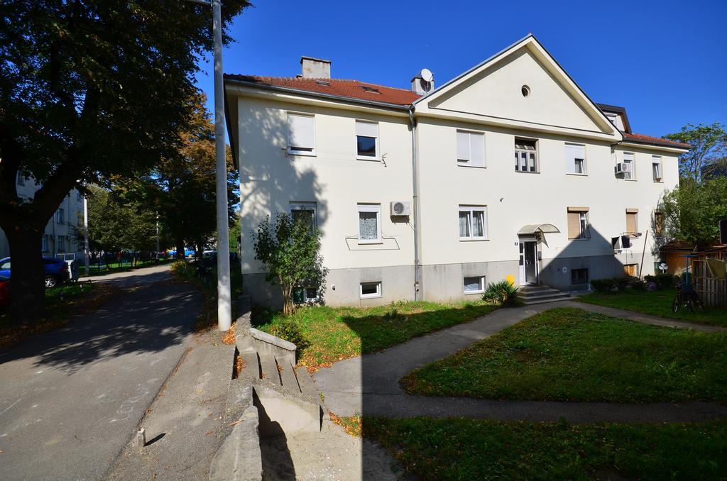 Lisinski Apartment With Private Parking Zagreb Quarto foto